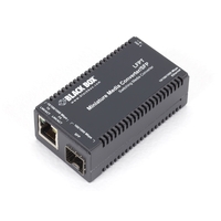 LGC135A-R3: Mode selon le SFP, 1 RJ-45 10/100/1 000 Mbits/s, (1) SFP (1000M), Connecteur selon SFP, Distance selon SFP, AC/USB/opt chassis